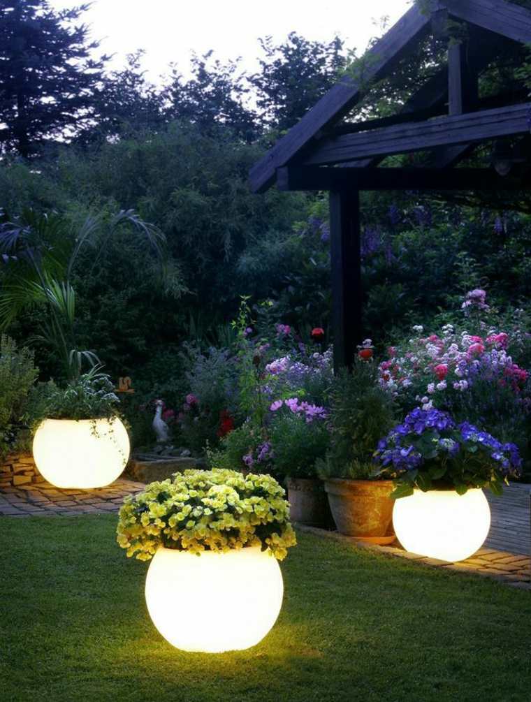 pots de fleurs lumineux extérieur idée jardin déco