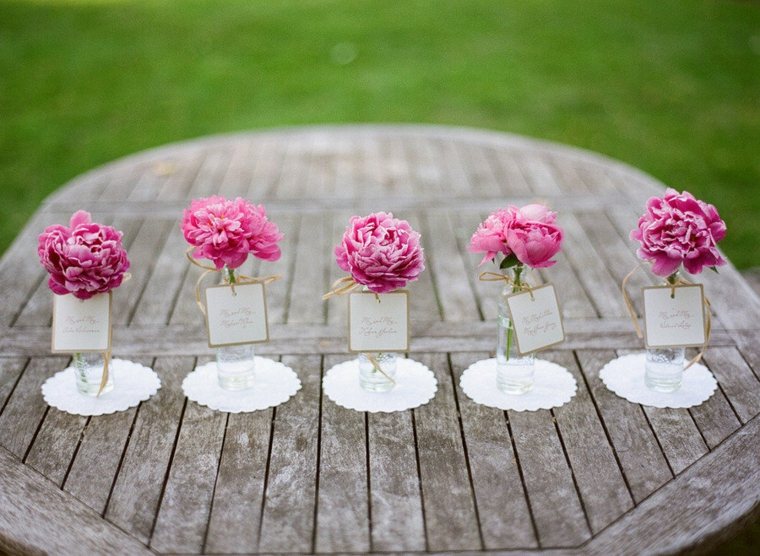 déco table romantique fleurs bouquet idée 