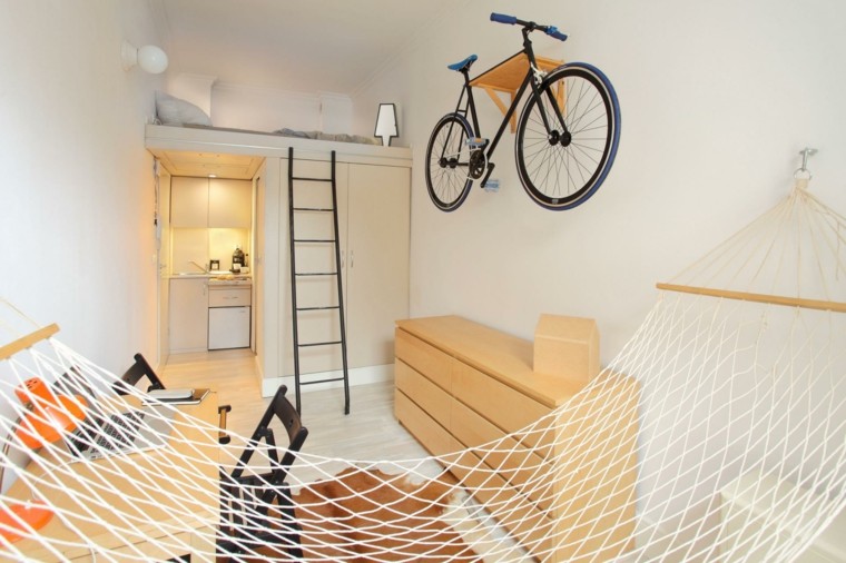 idée hamac appart aménager lit mezzanine vélo mur 