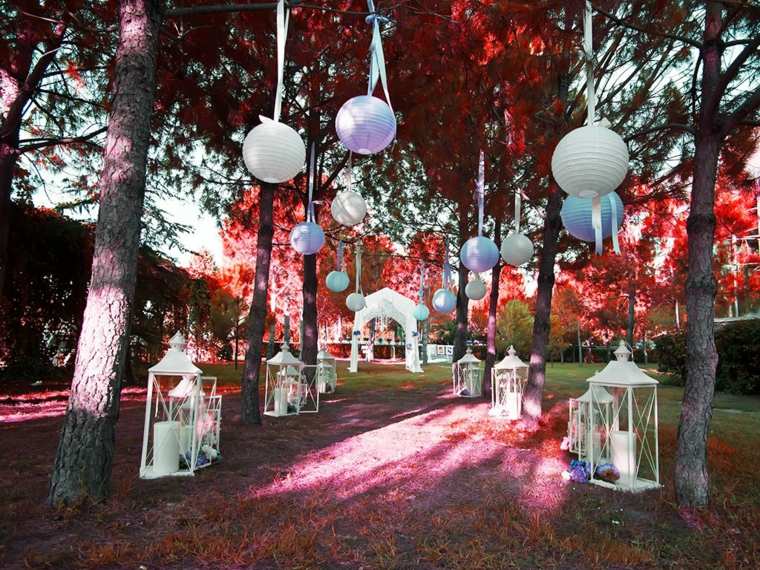 reception mariage avec lanternes