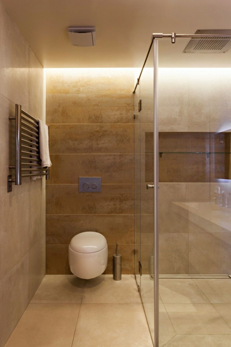 cabine douche idée salle de bains moderne aménager toilettes suspendues 