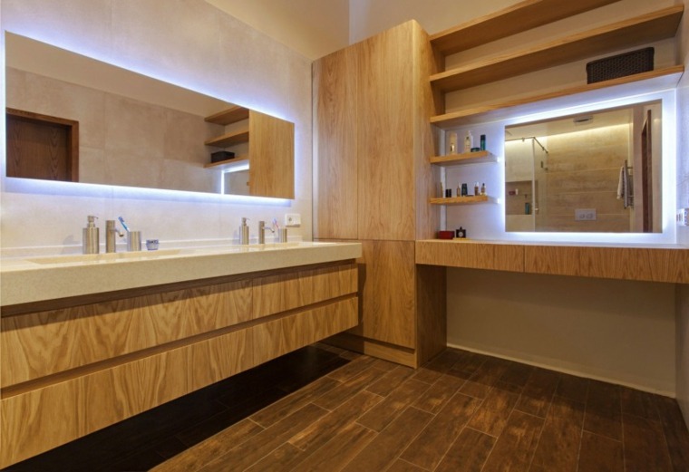 salle de bains design moderne miroir mur idée aménager espace