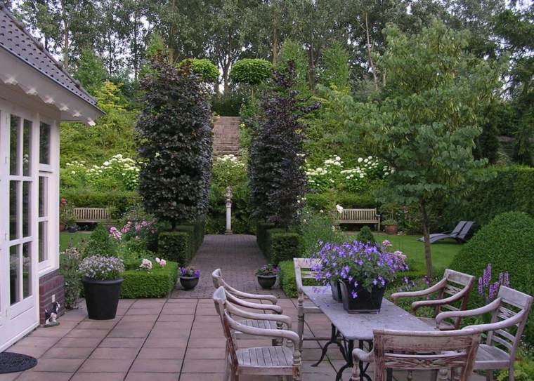 table de jardin deco terrasse romantique