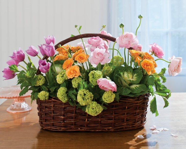 arrangement floraux Pâques idee panier