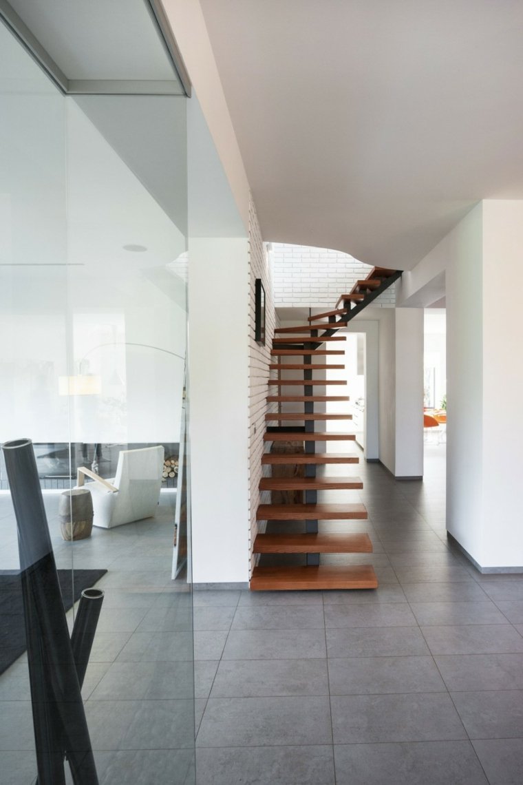 maison escalier bois design aménager