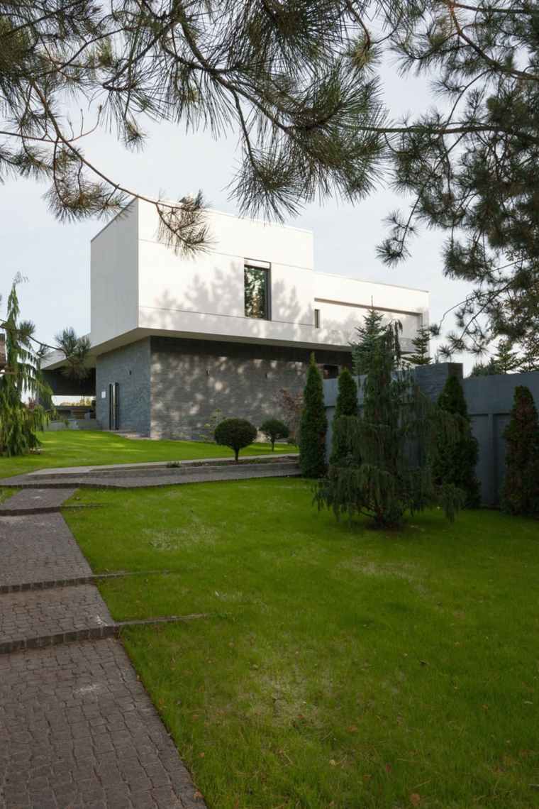maison contemporaine architecture design allée pierre jardin