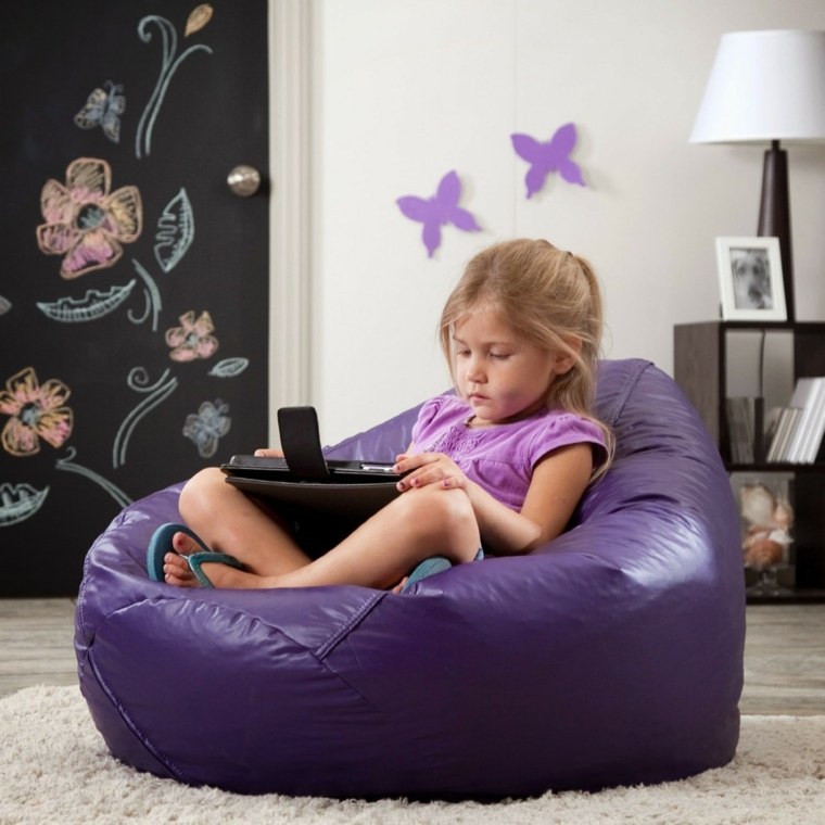 pouf chambre enfant violet look sophistiqué