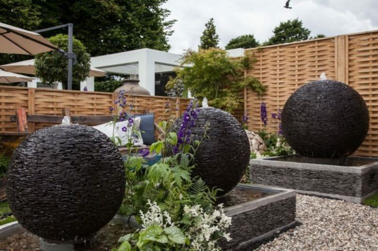 idée fontaine de jardin moderne cailloux décorer extérieur moderne
