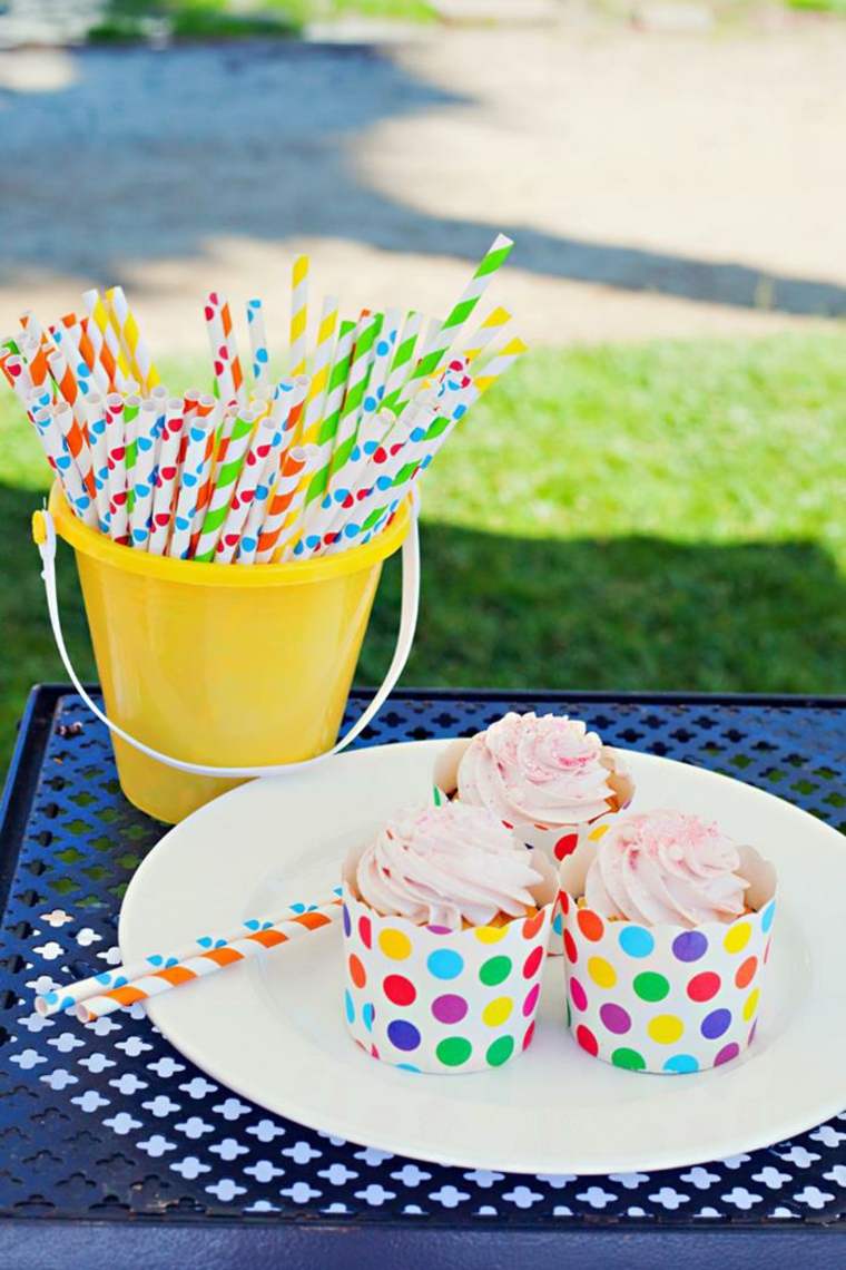 cupcakes idée table fête décorer table extérieur