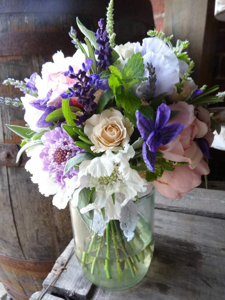 décoration florale estivale bouquet fleurs déco table mariage