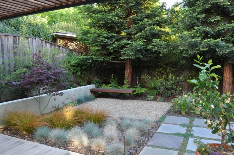 créer un jardin zen pierre aménager espace banc bois
