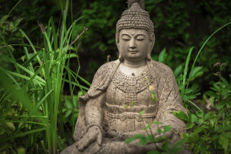 jardin zen créer aménager décorer extérieur statuette 