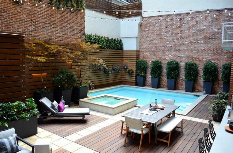 terrasse aménager idée piscine chaise longue mobilier de jardin revêtement sol