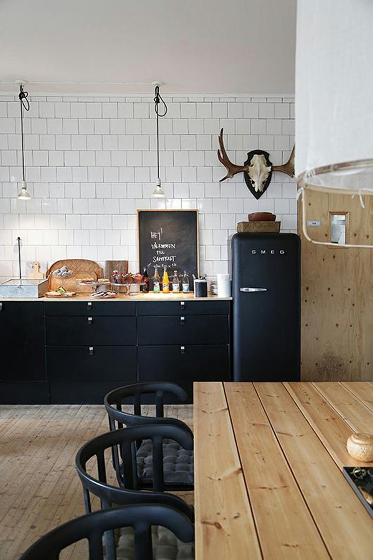 cuisine noire et bois deco style scandinave