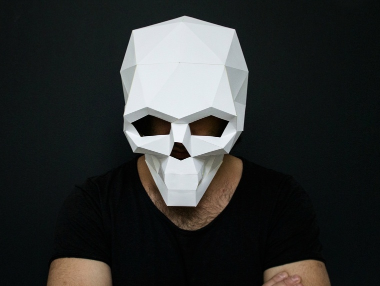 femme déguisement idée masque homme carton 3D