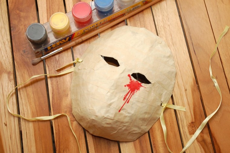 fabriquer masque carton halloween diy idées