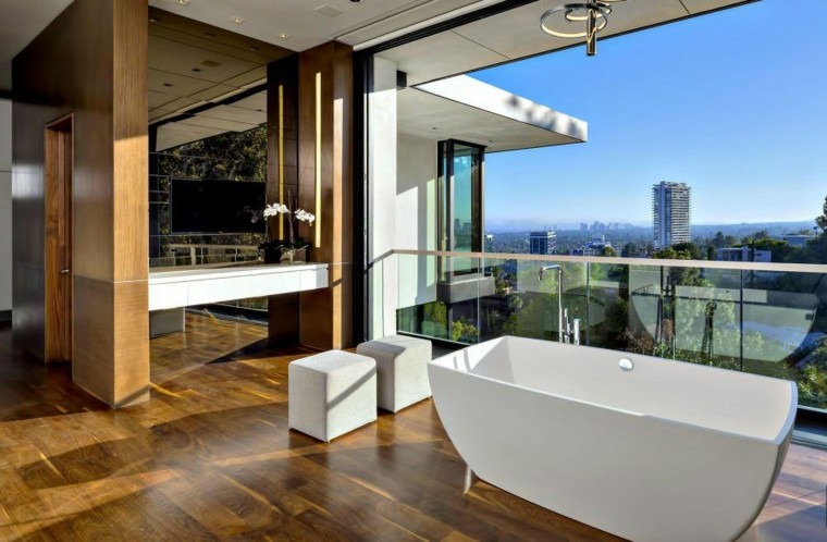 photos salle de bain design luxe sol bois