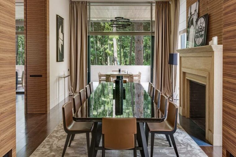 maison privée moscou design table à manger chaise moderne