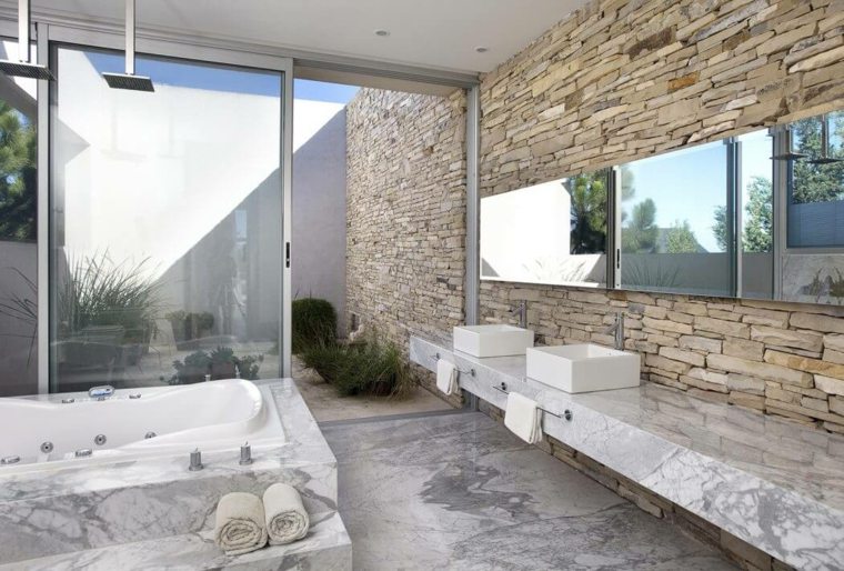 intérieur salle de bain design moderne baignoire marbre salle de bains pierre