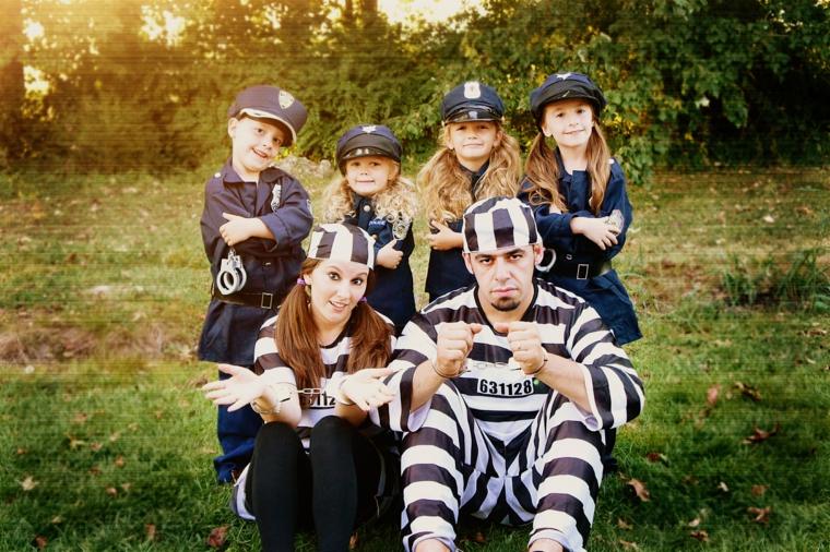 déguisement halloween famille idée diy policier 
