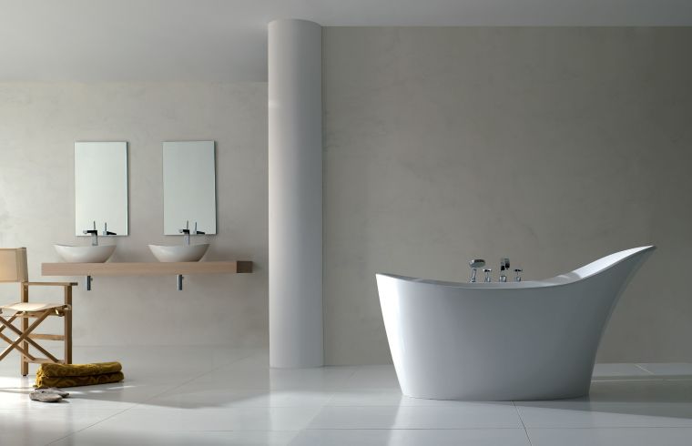 mobilier salle de bain baignoire blanche design moderne