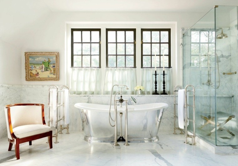 idées salle de bain baignoire vintage cabine de douche verre