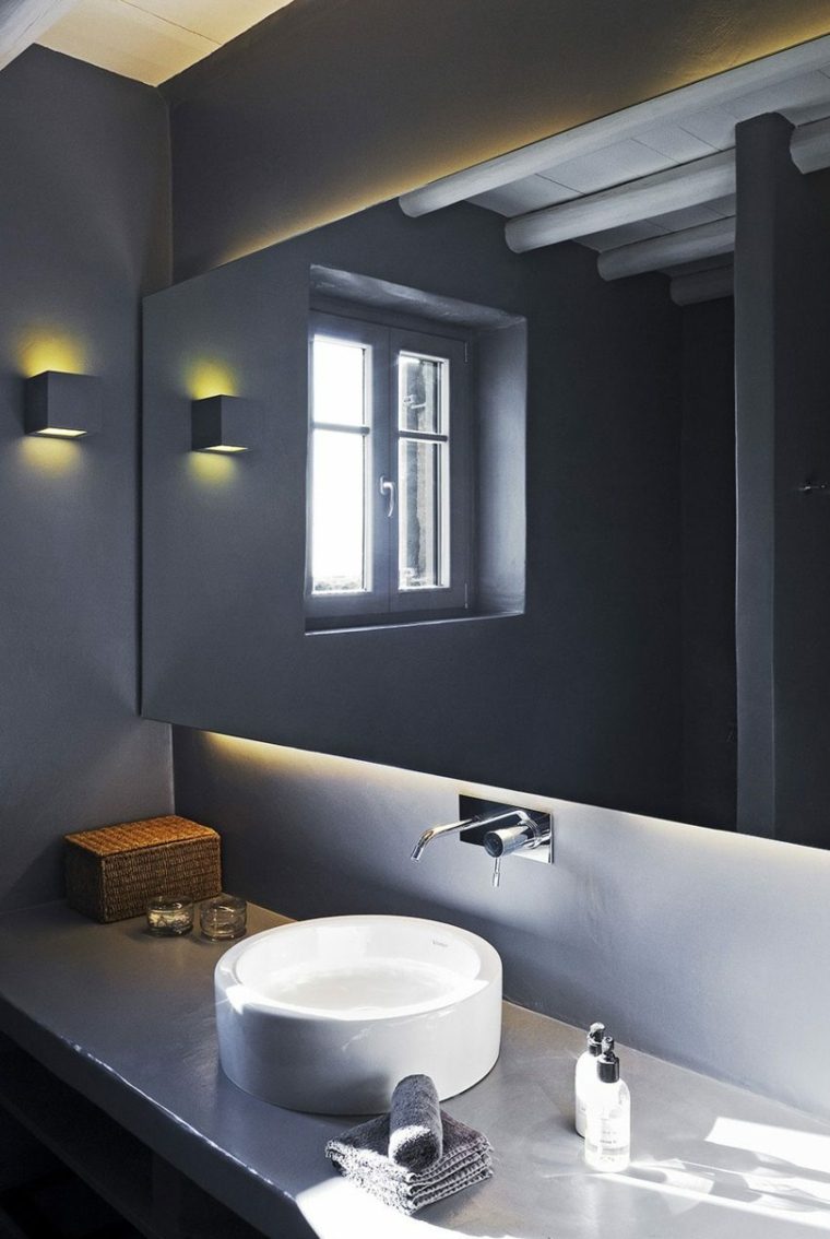intérieur design pierres apparentes maison en pierres salle de bain
