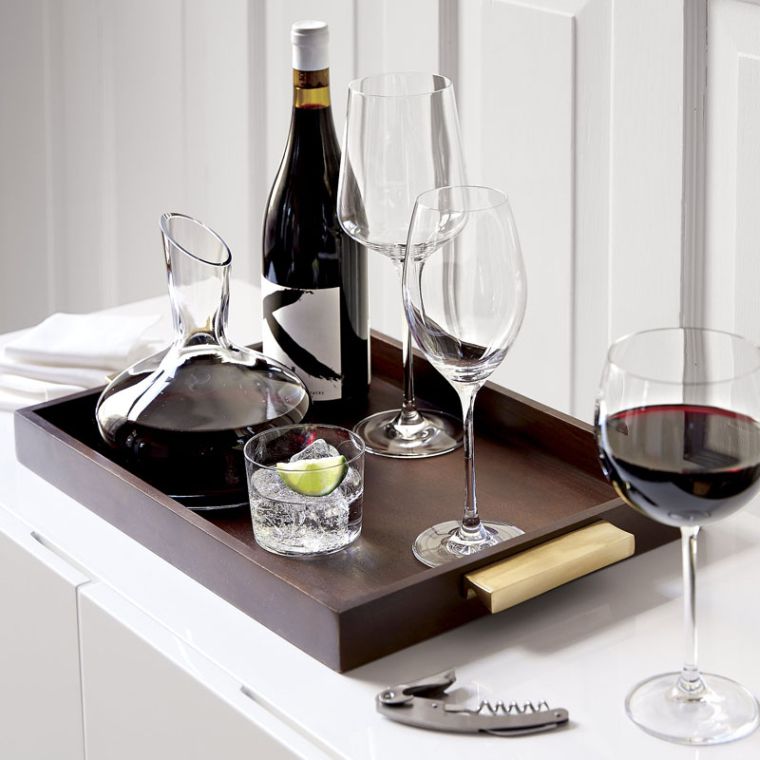 carafe en verre moderne decanter le vin utilisation bouteuille