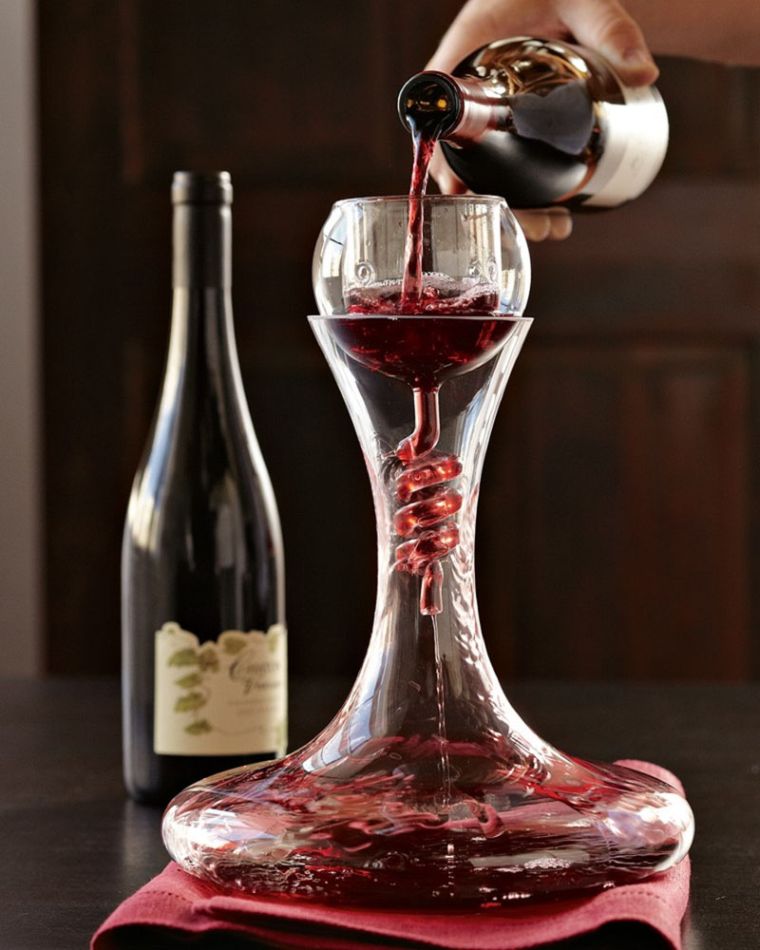 utilisation carafe verre à vin decanter degustation bouteille