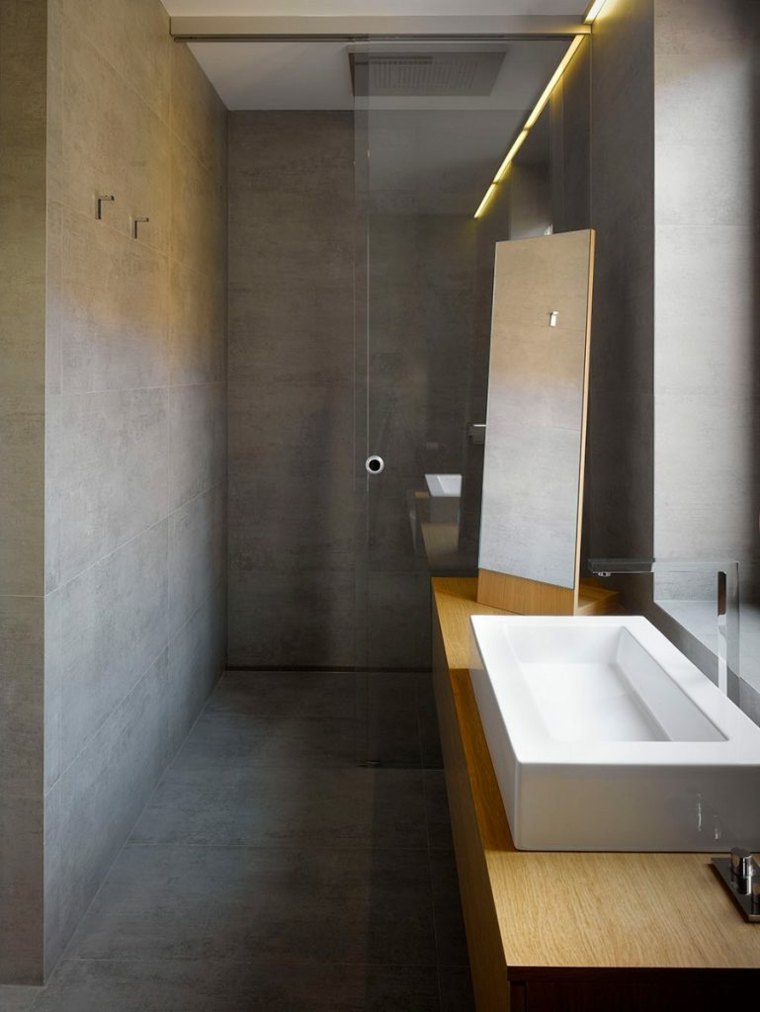 béton ciré salle de bains design cabine douche idée comptoir bois