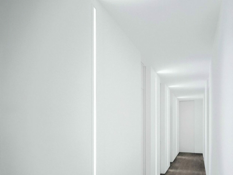 bande led luminaire integre maison decoration couloir entree