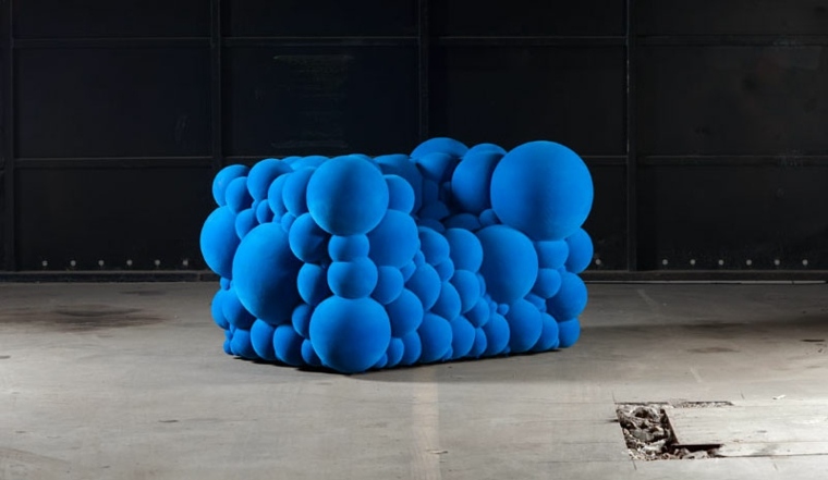 chaise contemporaine bleu design salon innovation