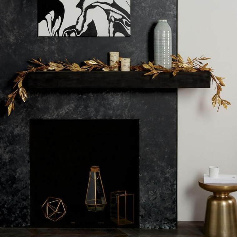 decoration de noel cheminee guirlande jouettes style noir marbre