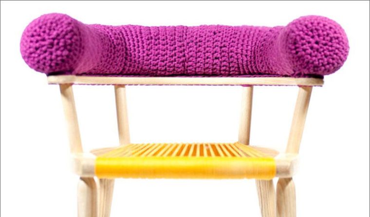 fauteuil bois design moderne mobilier deco rose et jaune