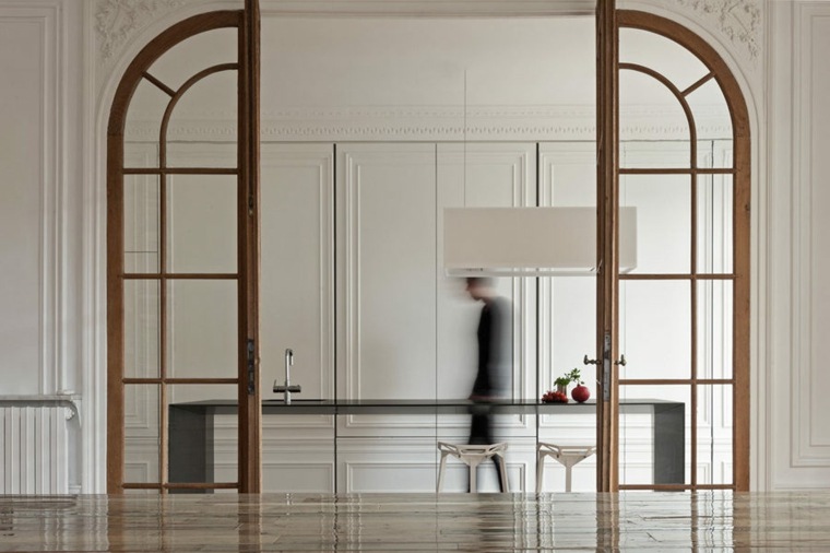 porte intérieur design bois decoration style modere verre