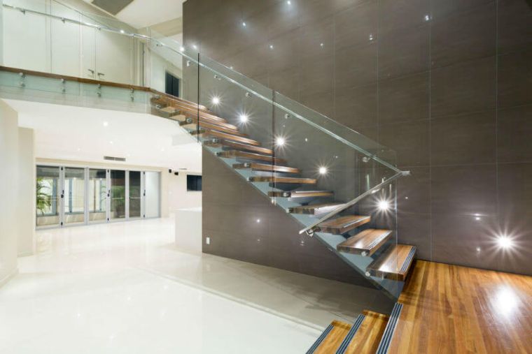 rampe pour escalier verre metal escalier garde corps eclairage