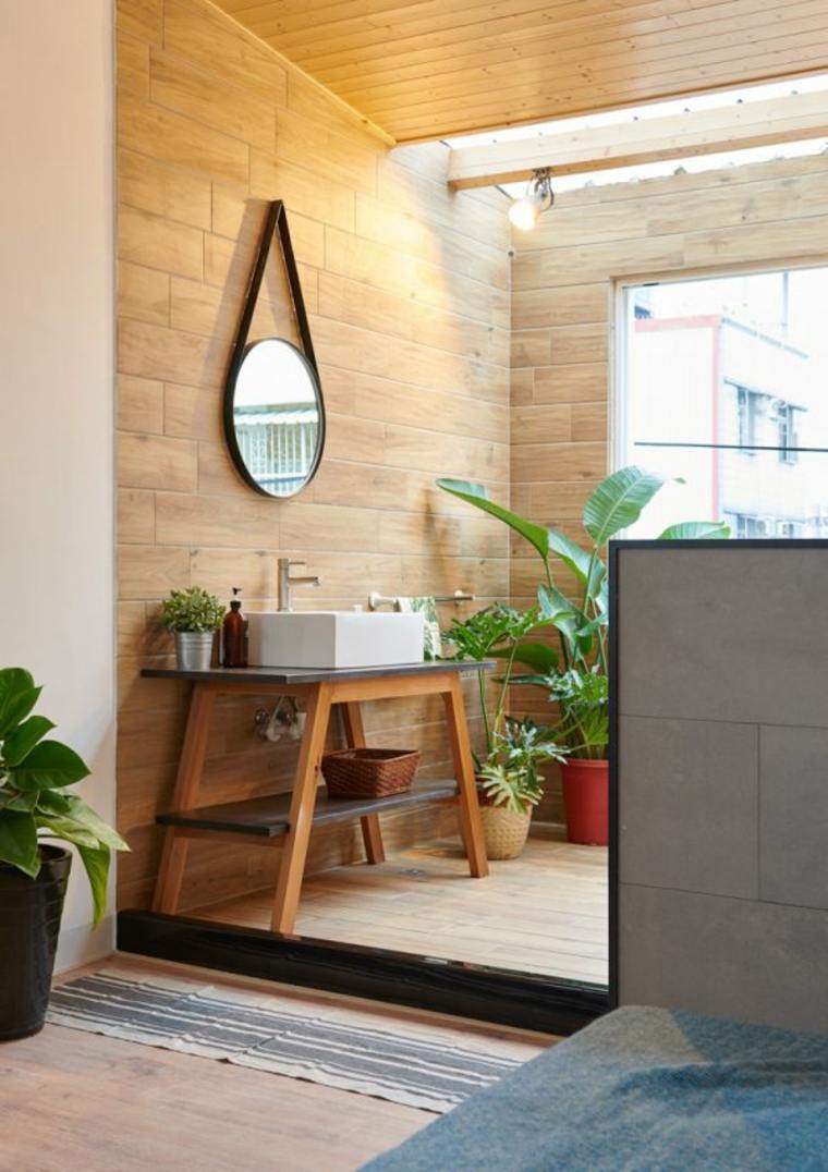 image de salle de bain bois miroir rond cache pot tresse plante interieur