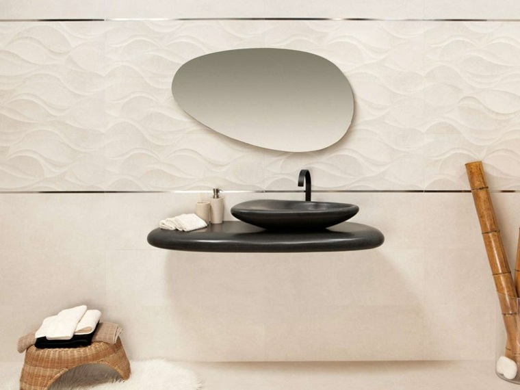 design intérieur salle de bain moderne vasque pierre sous-vasque miroir