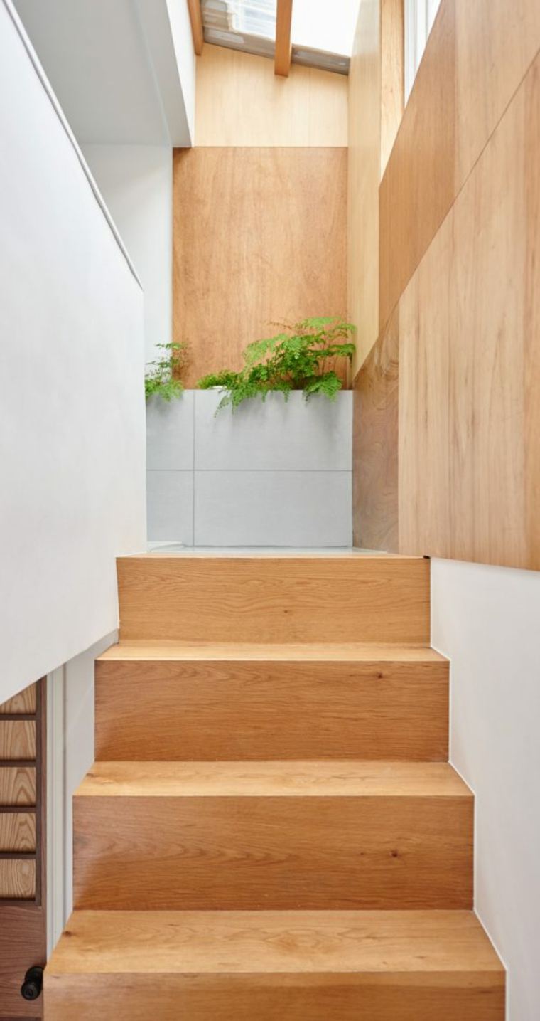 style scandinave plante depolluante pot deco escalier interieur