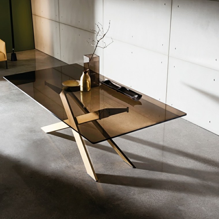 table en verre design plateau verre table à manger rectangulaire pieds bois croisés