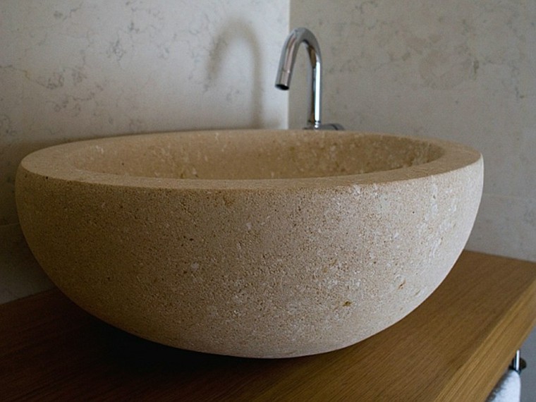 design salle de bains lavabo pierre naturelle intérieur moderne plan de travail bois
