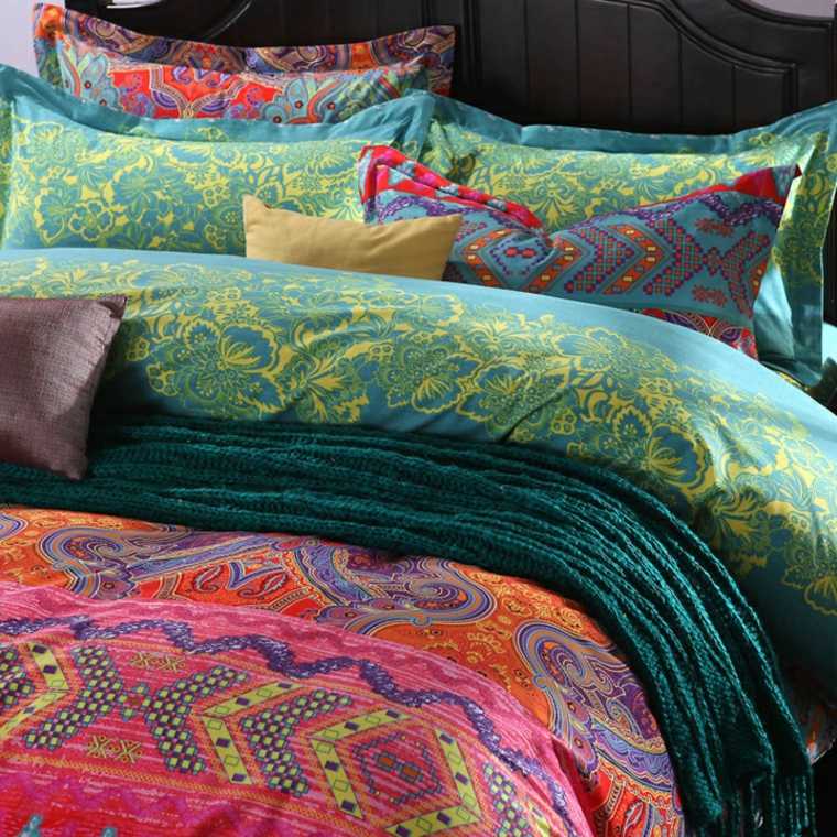 bleu canard combiné rose vert chambre à coucher style bohème