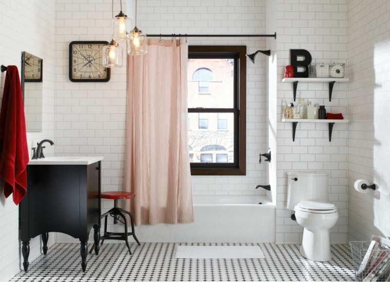 revetement salle de bain noir et blanc carrelage couleur rideau douche 
