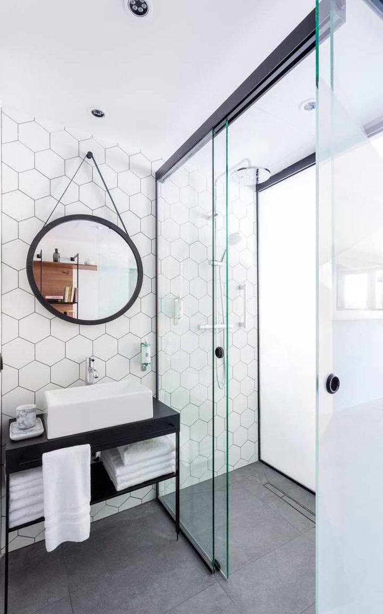 carrelage mural salle de douche vitree miroir rond deco petit espace