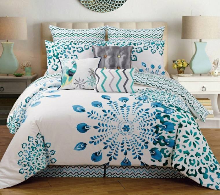 couleur bleu canard sur linge lit blanc chambre moderne chic