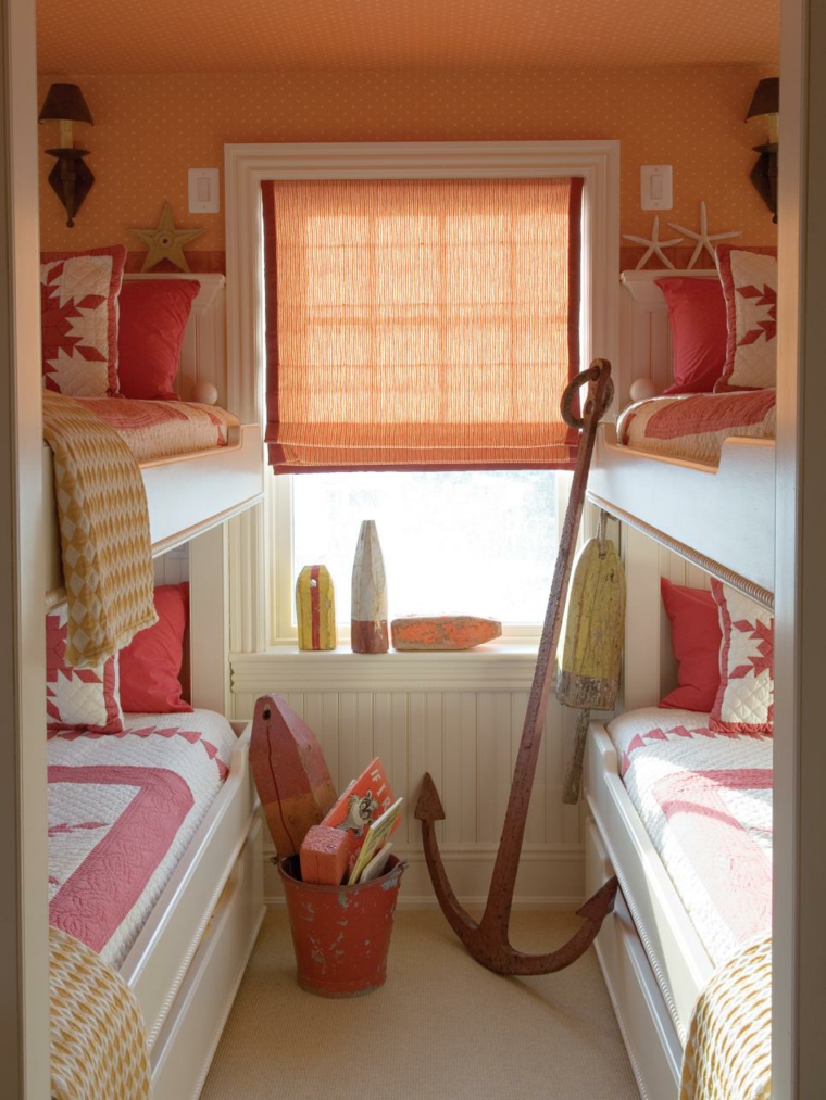décoration mer ancre cabine rouge orange
