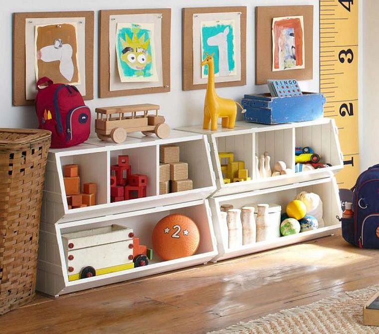 decoration petite salle de jeux enfant bibliotheque meuble etagere rangement mur