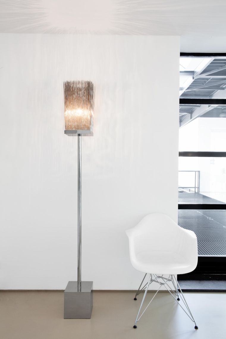 éclairage indirect modele lampe sur pied luminaire design contemporain