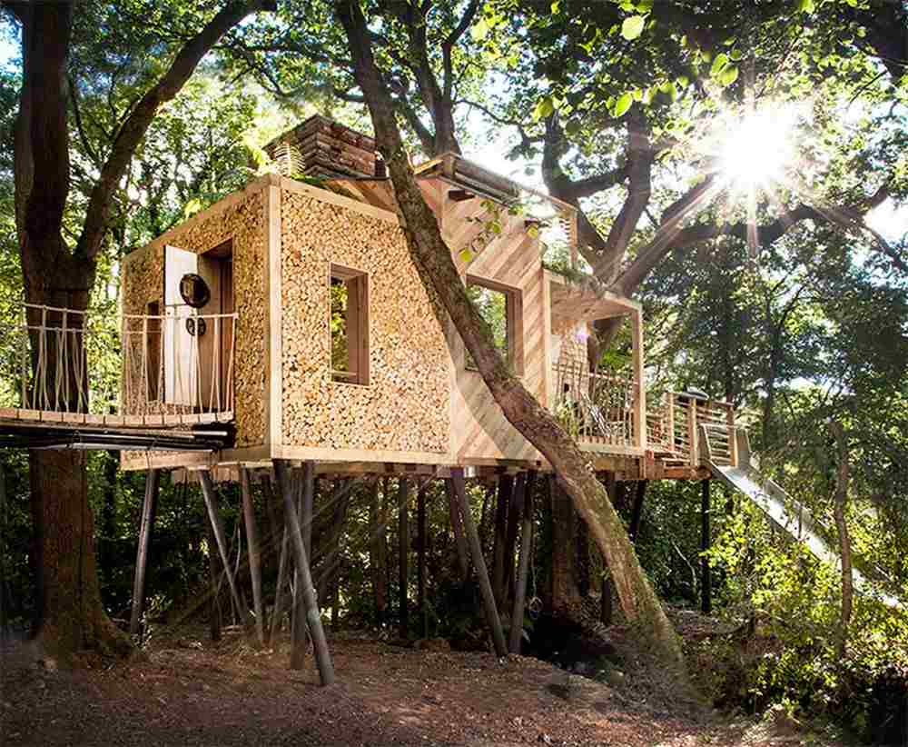 hotel cabane dans les arbres convivial
