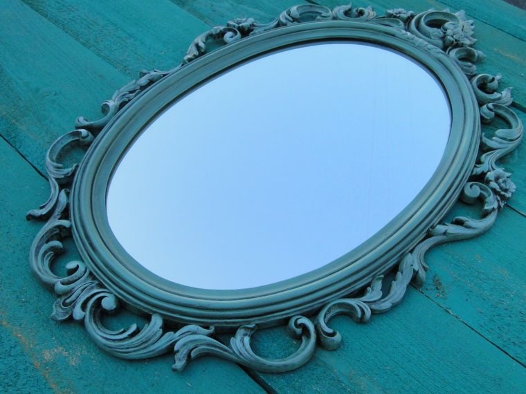 miroir cadre vintage bleu canard decoration salon sejour couleurs tendance